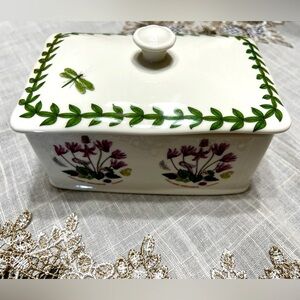 Portmeirion Botanical Garden oblong bowl with lid.